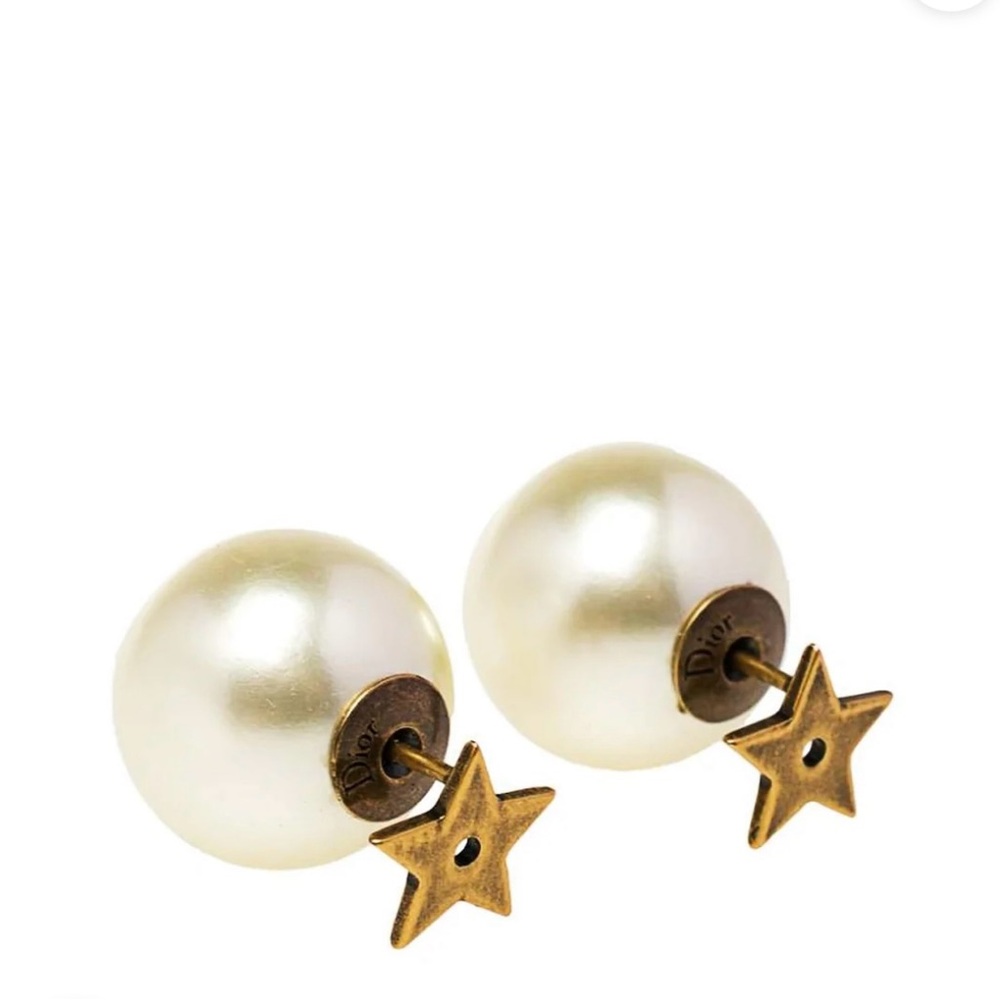 DIOR PEARL STAR STUDS EARRINGS -BRAND NEW